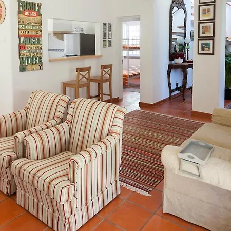 Guest house Parede
