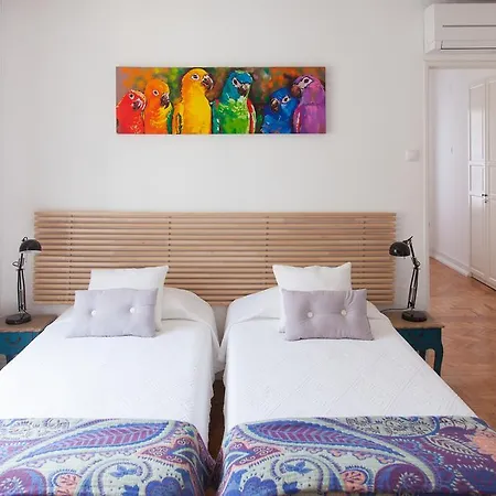 Guest house Parede *